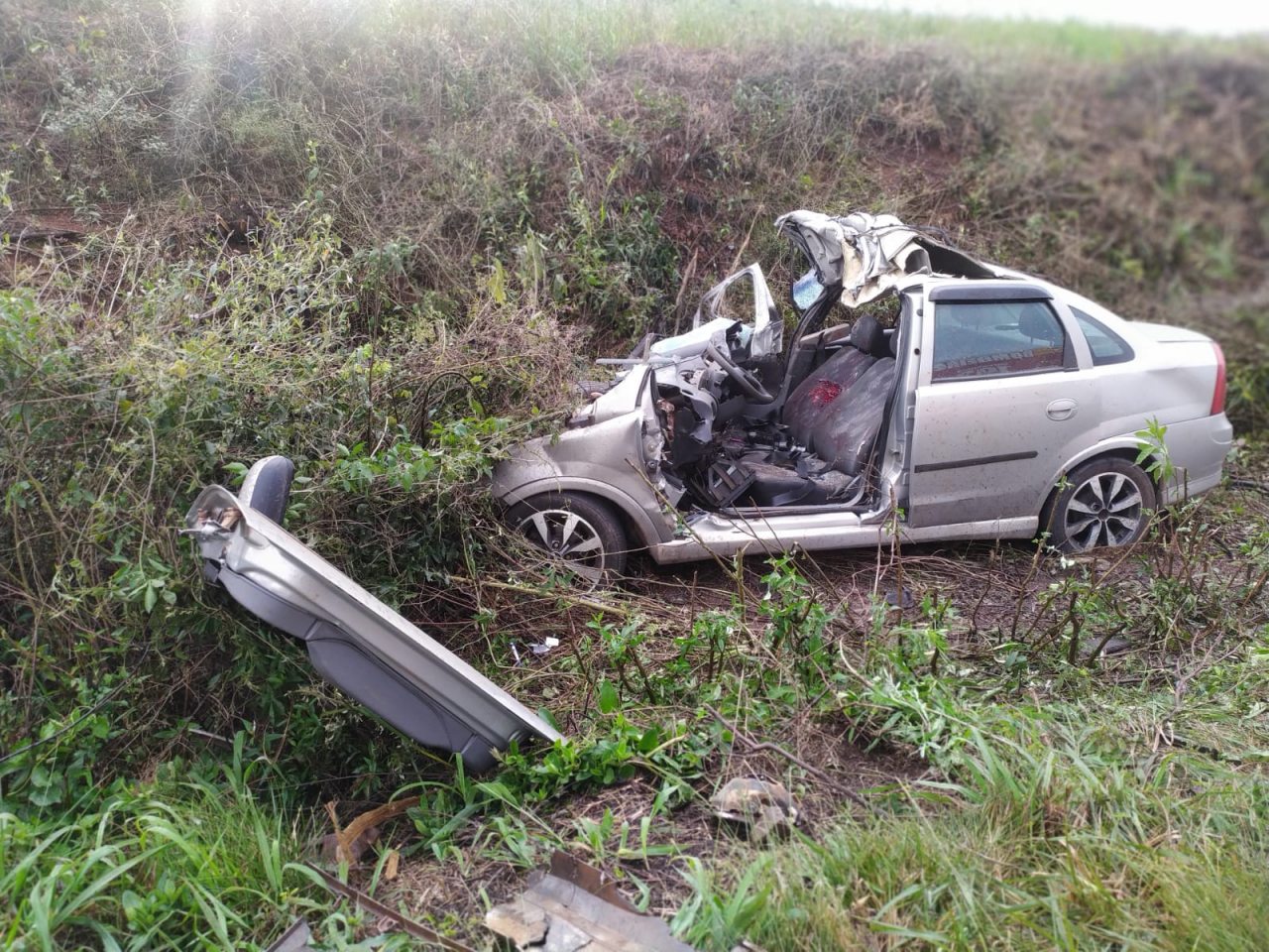 TRÊS PESSOAS MORREM EM ACIDENTE NA PR 180 NO SUDOESTE DO PARANÁ 