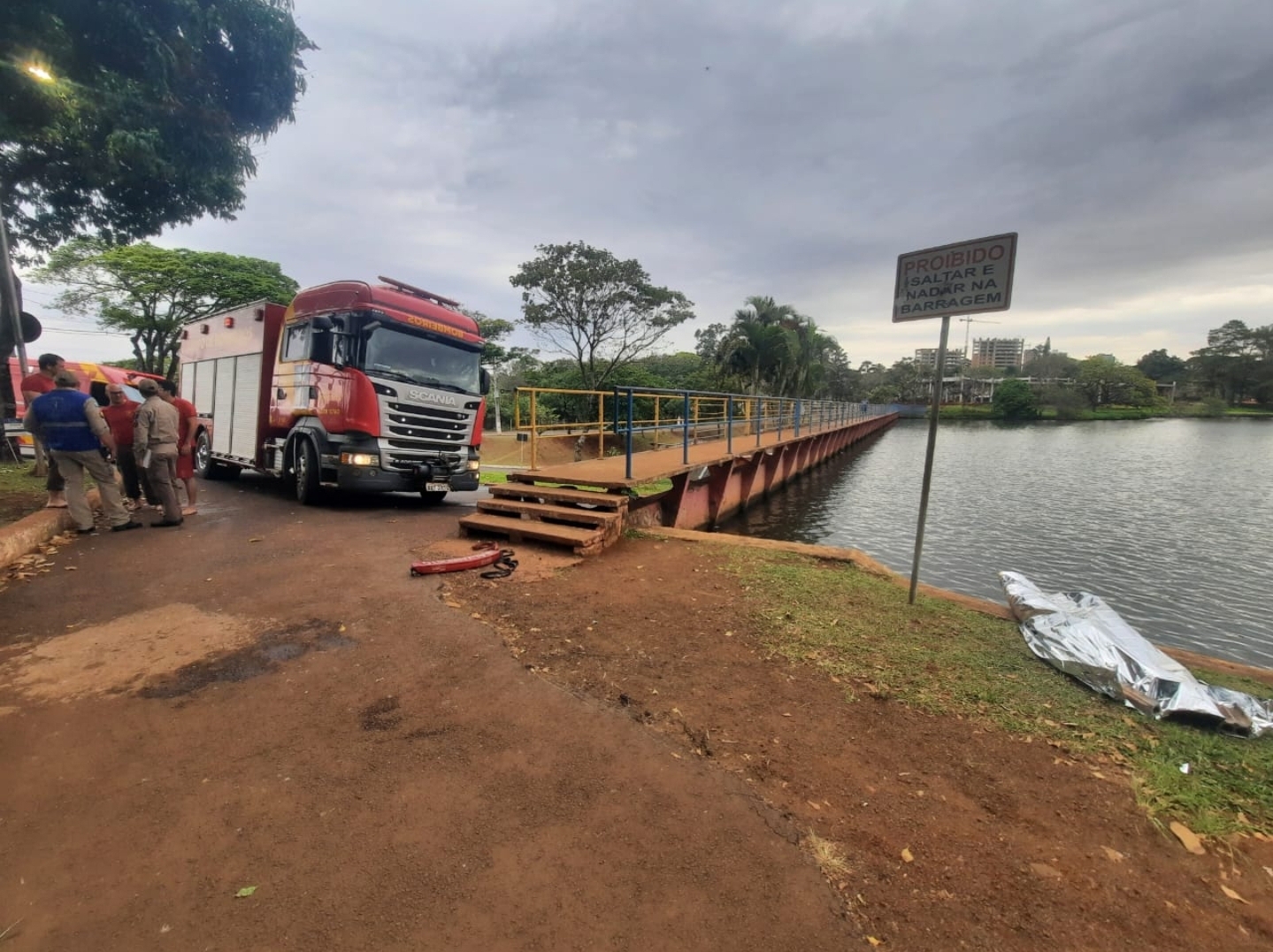 HOMEM MORRE AFOGADO NA BARRAGEM DO LAGO IGAPÓ 