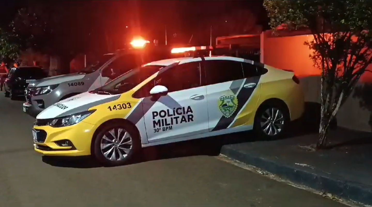 HOMEM É EXECUTADO DENTRO DE CARRO E NAMORADA É BALEADA NA ZONA NORTE DE LONDRINA 