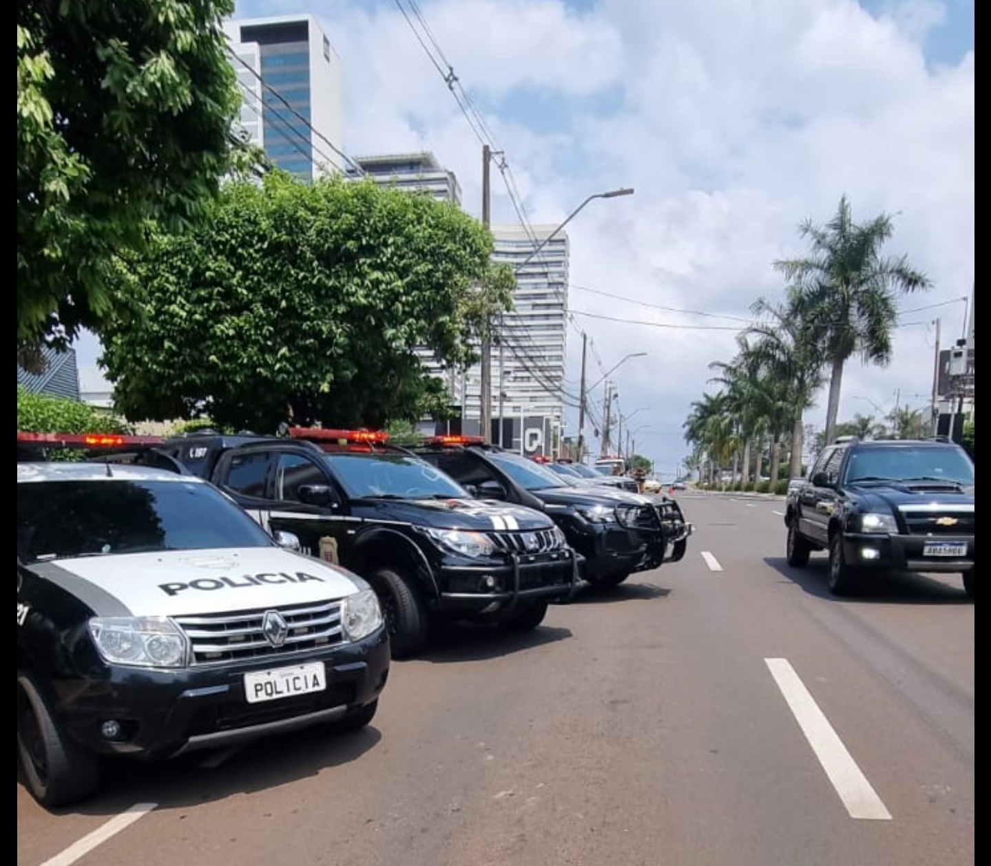 FORÇAS DE SEGURANÇA DEFLAGRAM OPERAÇÃO VIDA NOS BAIRROS EM LONDRINA 