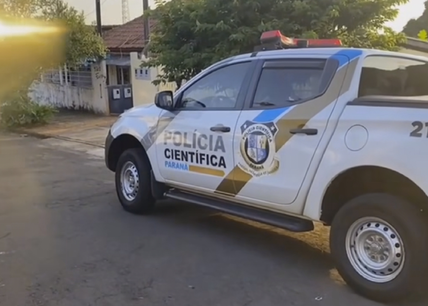 DOIS HOMENS SÃO ENCONTRADOS MORTOS DENTRO DE CASA EM APUCARANA 