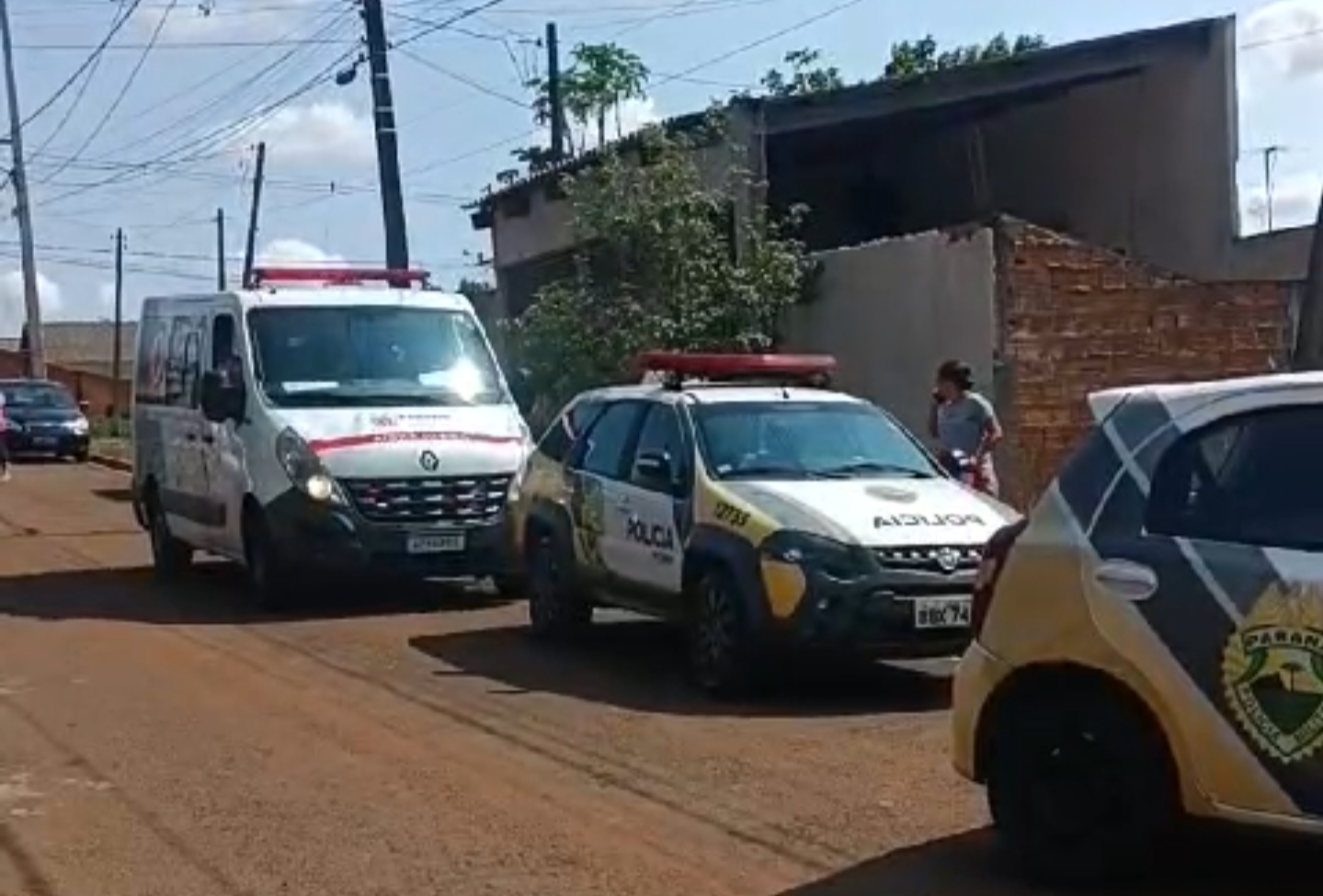 HOMEM É ENCONTRADO MORTO DENTRO DE CASA EM CAMBÉ 