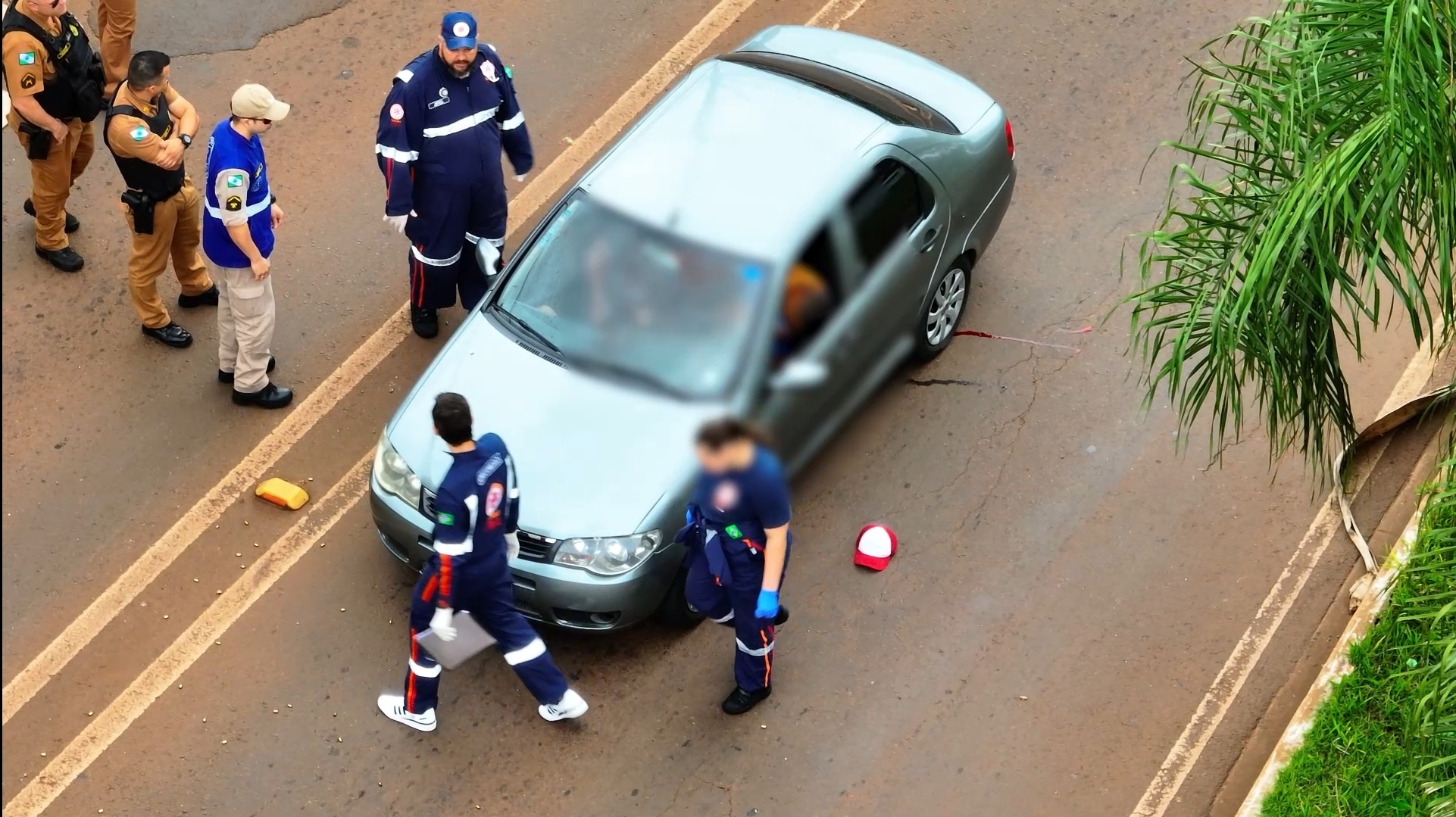 HOMENS SÃO EXECUTADOS DENTRO DE CARRO EM LONDRINA