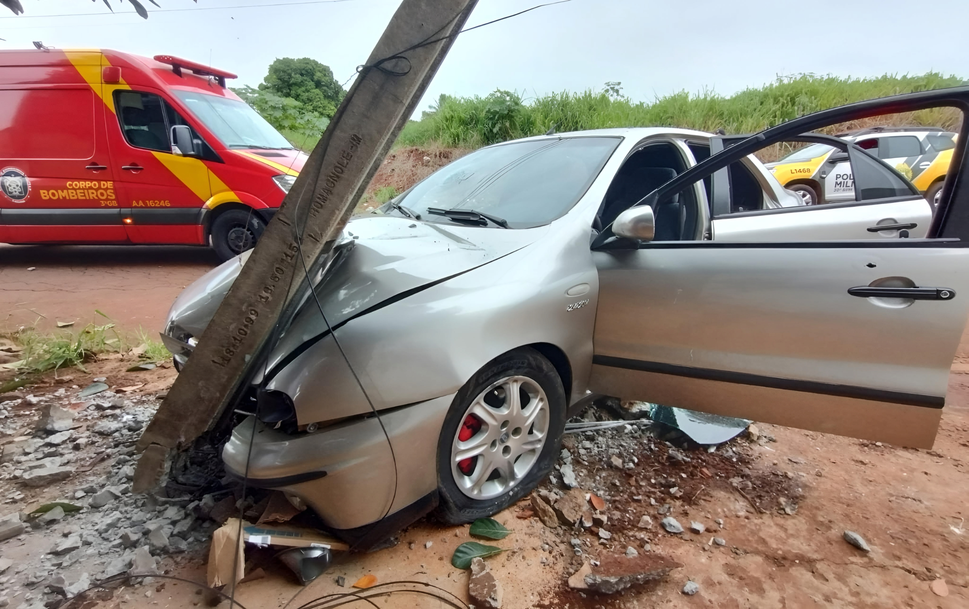 HOMEM MORRE APÓS SER BALEADO DENTRO DE CARRO EM LONDRINA 