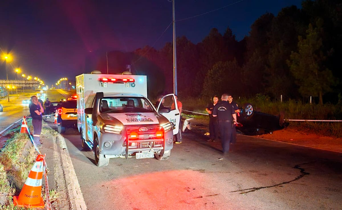 MOTORISTA INVADE CONTRAMÃO E PROVOCA TRAGÉDIA NA LINHA VERDE COM UMA MORTE E QUATRO FERIDOS; CRIANÇA FOI EJETADA