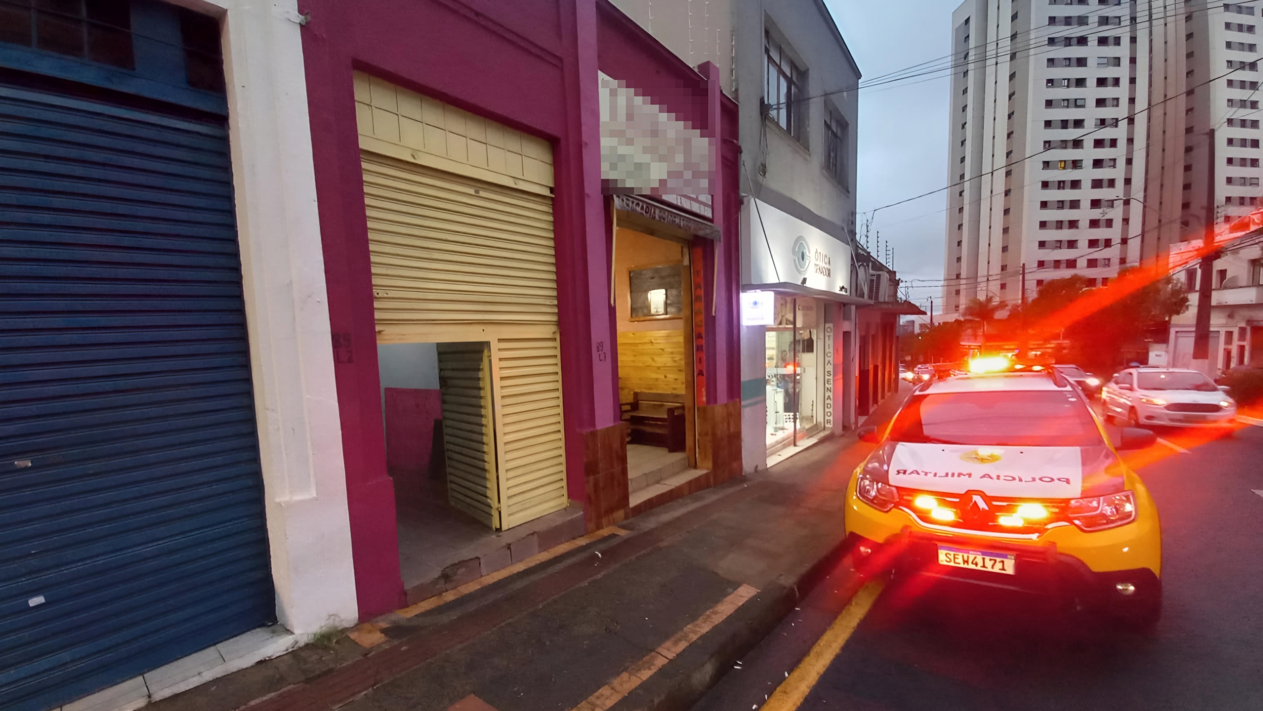 POLÍCIA MILITAR DESMANTELA BINGO CLANDESTINO NO CENTRO DE LONDRINA 