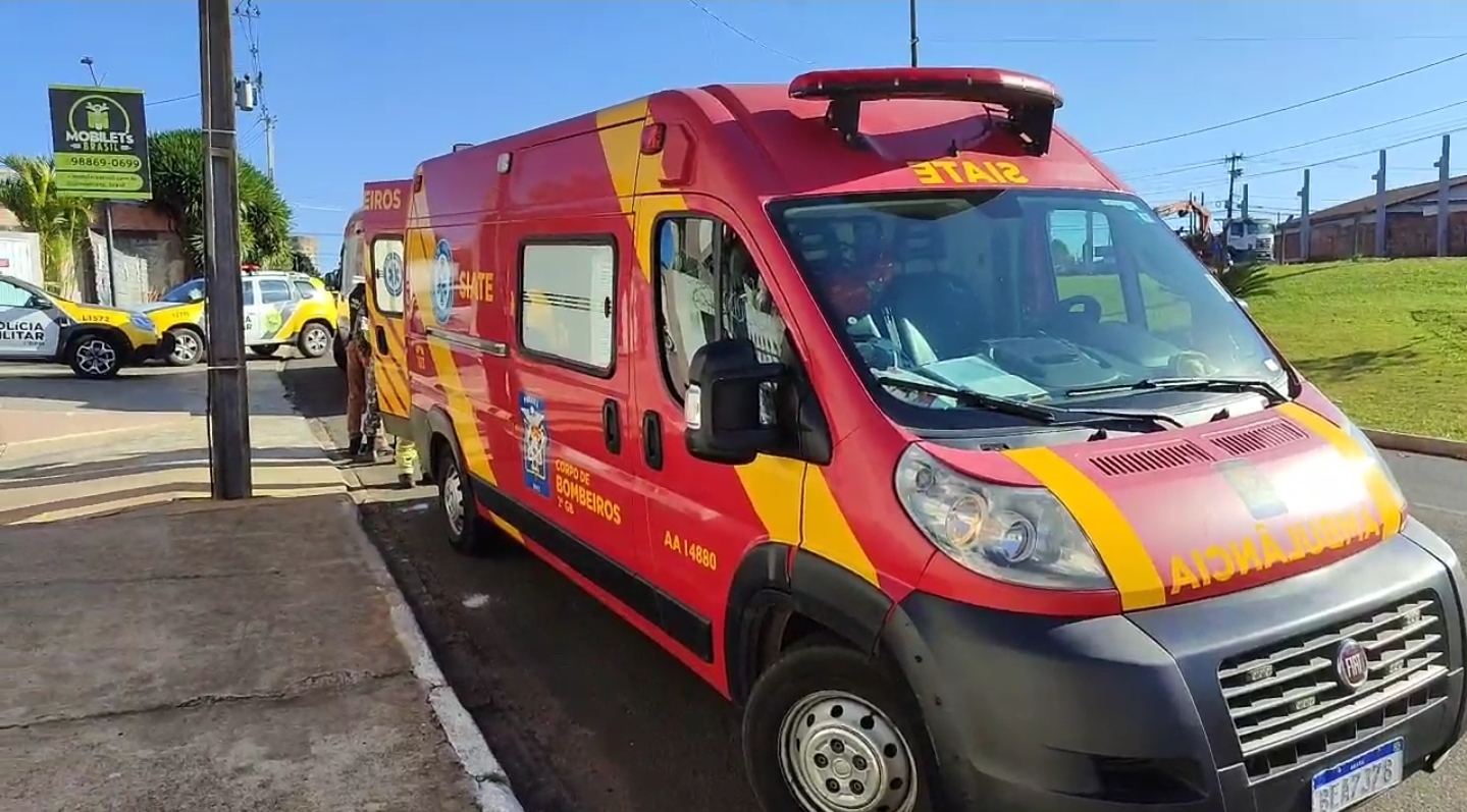 LADRÃO É BALEADO DURANTE TENTATIVA DE ROUBO EM LOJA DE CELULARES EM PONTA GROSSA 