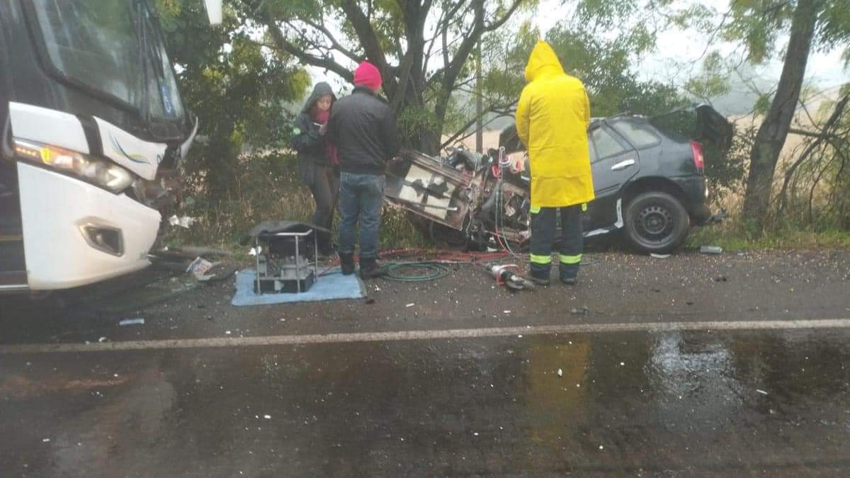 GRAVE ACIDENTE NA PR-182 DEIXA UMA VÍTIMA FATAL EM AMPÉRE 