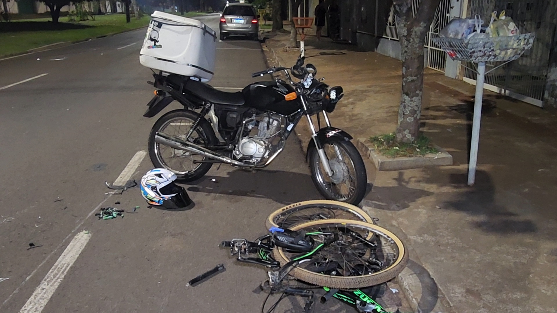 JOVEM MORRE EM ACIDENTE ENTRE MOTO E BICICLETA NA ZONA OESTE DE LONDRINA 