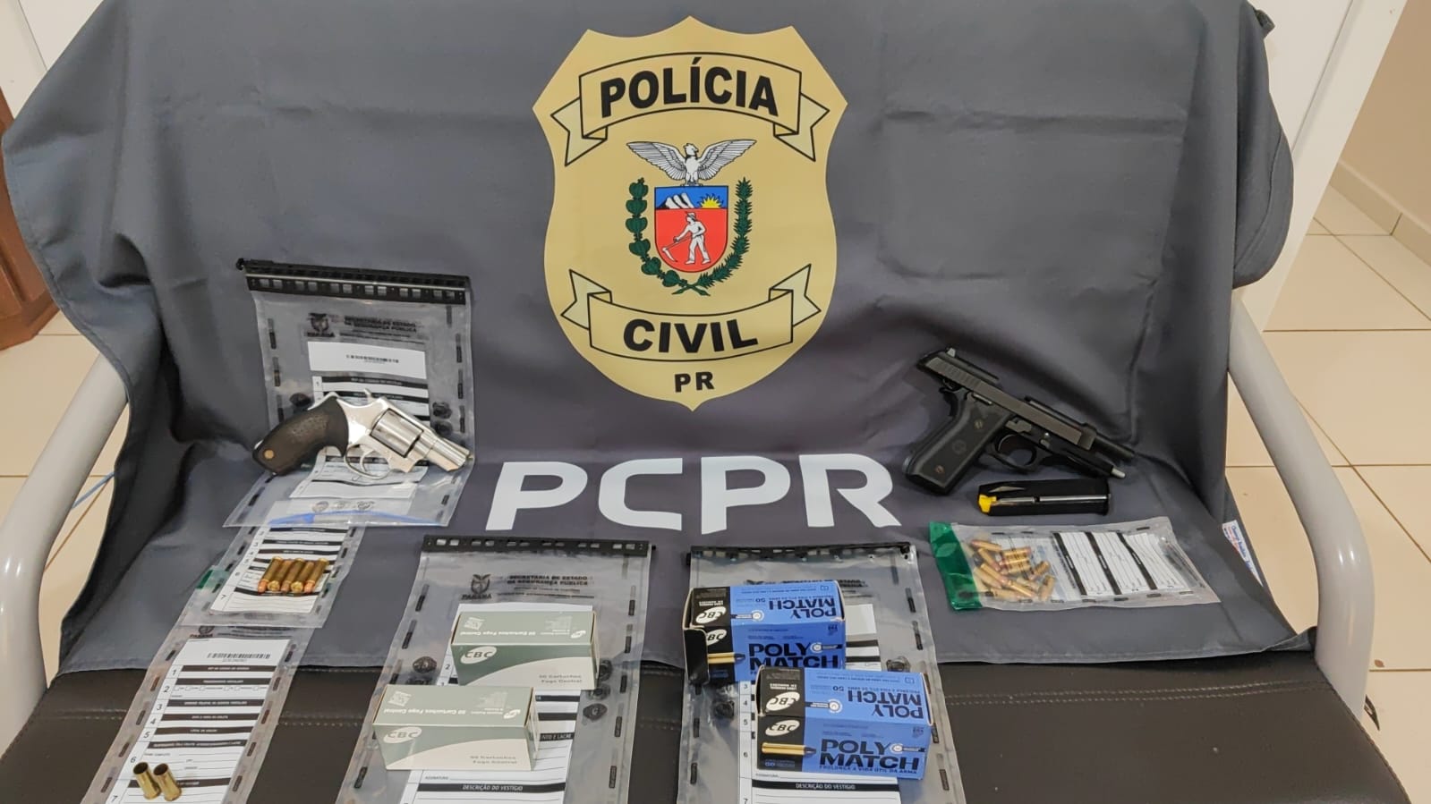 PCPR PRENDE QUATRO PESSOAS EM OPERAÇÃO CONTRA O COMÉRCIO ILEGAL DE ARMAS DE FOGO E MUNIÇÕES NO NOROESTE DO PR 