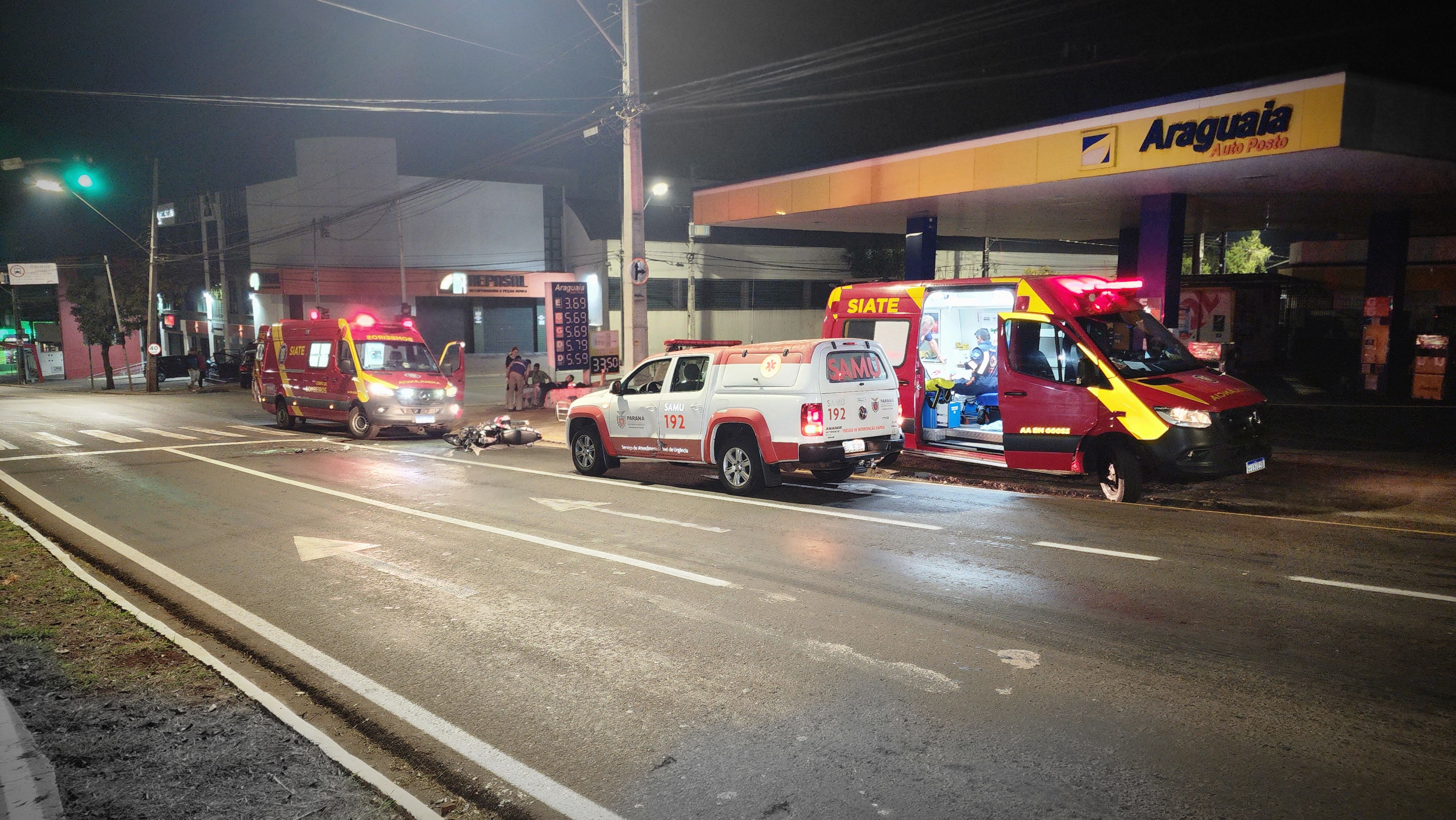 MOTOCICLISTA FICA GRAVEMENTE FERIDO EM ACIDENTE NA AVENIDA RIO BRANCO EM LONDRINA 